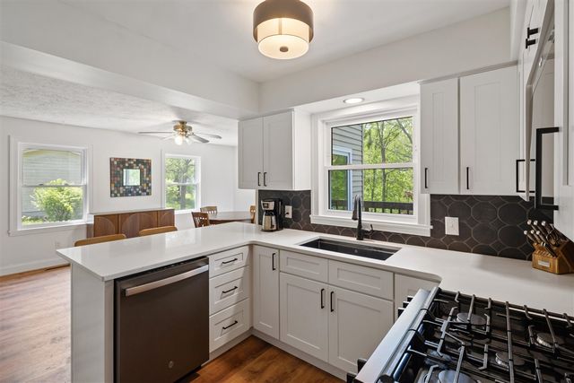 7657 Cottonwood, Richland, MI 49083