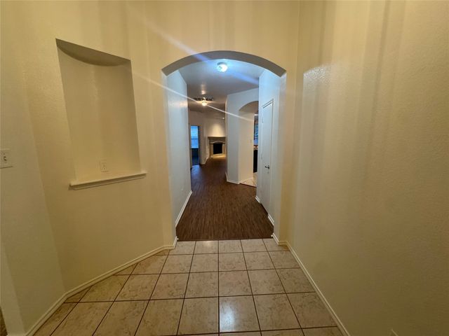 1140 Beaverwood Lane, Crowley, TX 76036