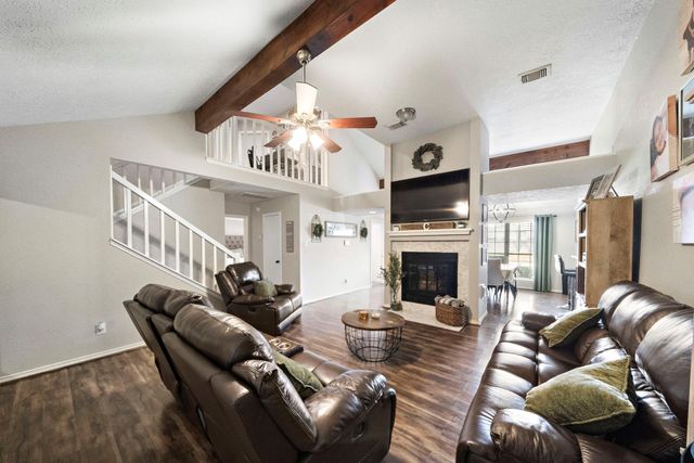 3808 Cottonwood Drive, La Porte, TX 77571