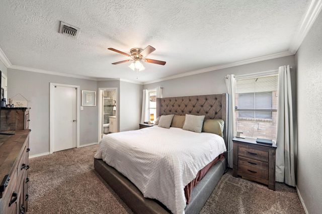 3808 Cottonwood Drive, La Porte, TX 77571