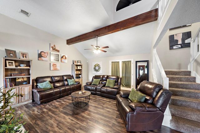 3808 Cottonwood Drive, La Porte, TX 77571
