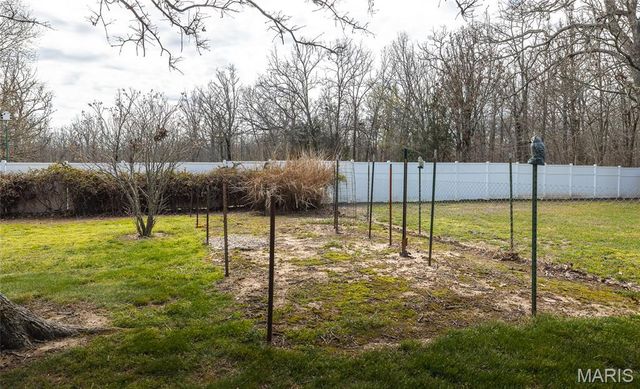 16507 County Road 6240, Edgar Springs, MO 65462