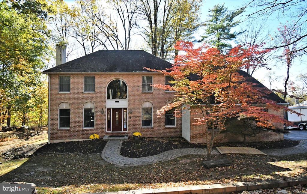 906 N TROOPER RD, Eagleville, PA 19403