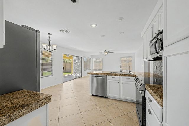 1513 W Lark Drive, Chandler, AZ 85286