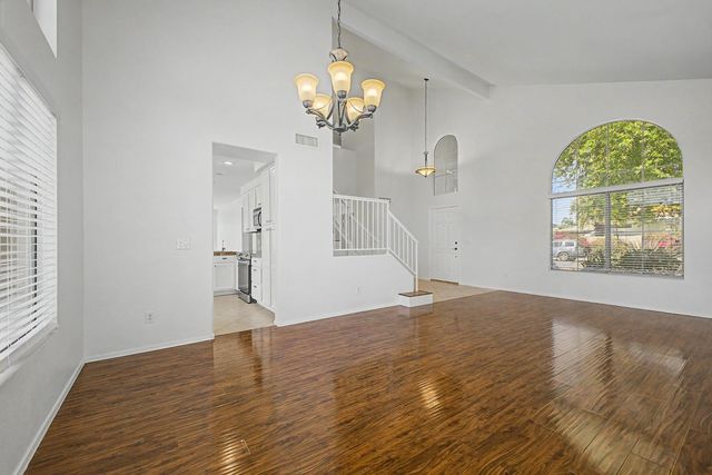 1513 W Lark Drive, Chandler, AZ 85286