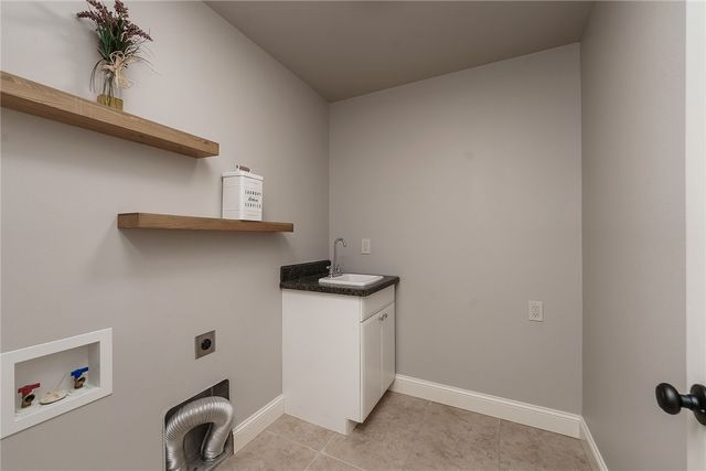 6840 Lakeshore Drive, Billings, MT 59106