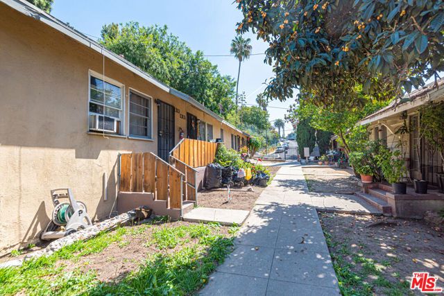 1305 Laveta Terrace, Los Angeles, CA 90026