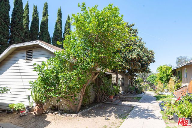 1305 Laveta Terrace, Los Angeles, CA 90026