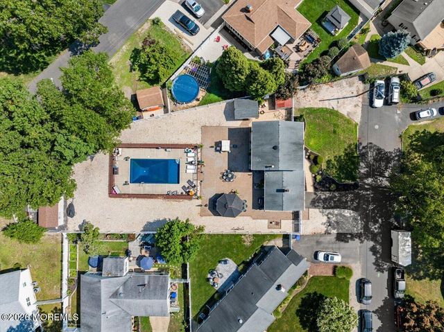 60 Glenmere Drive, Brick, NJ 08724