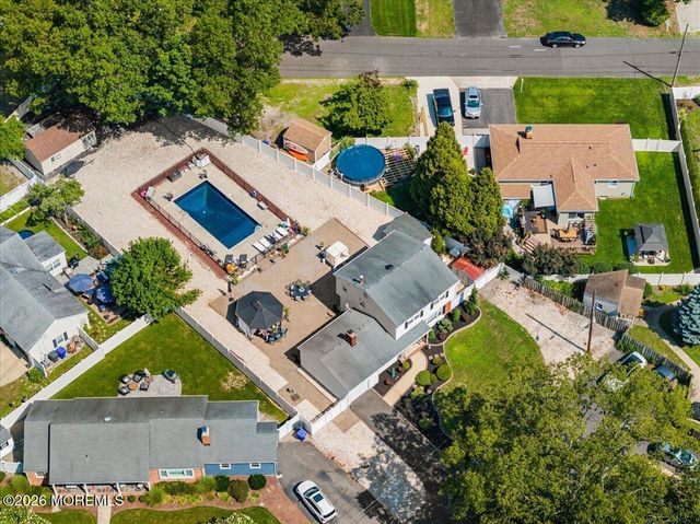 60 Glenmere Drive, Brick, NJ 08724