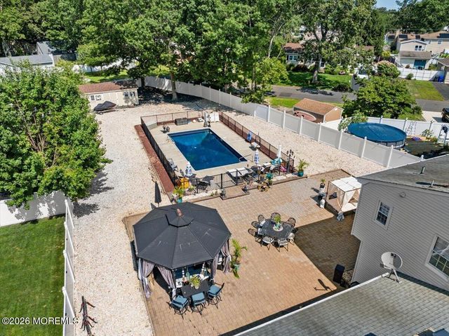 60 Glenmere Drive, Brick, NJ 08724