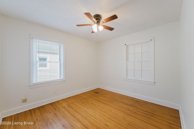 519 Compton St, Louisville, KY 40208