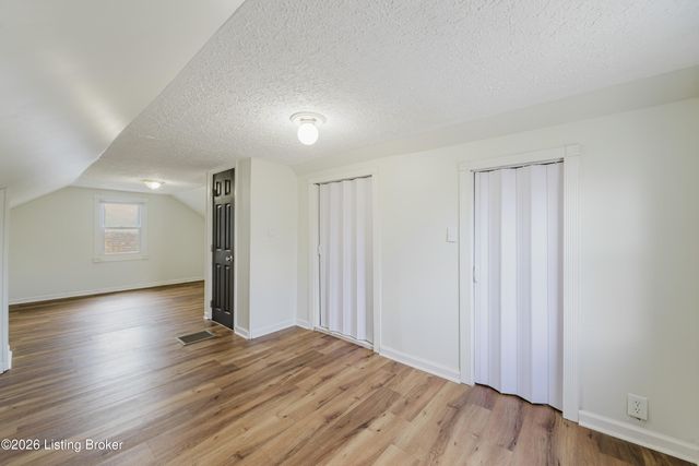 519 Compton St, Louisville, KY 40208