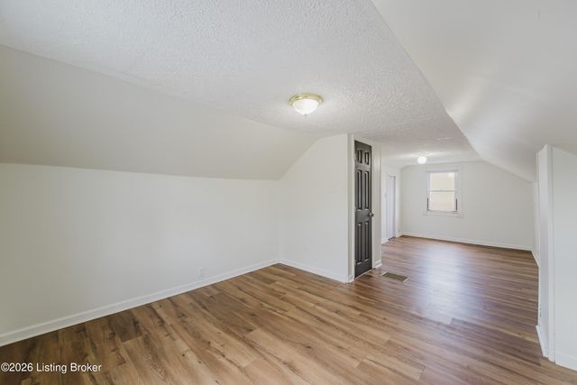 519 Compton St, Louisville, KY 40208