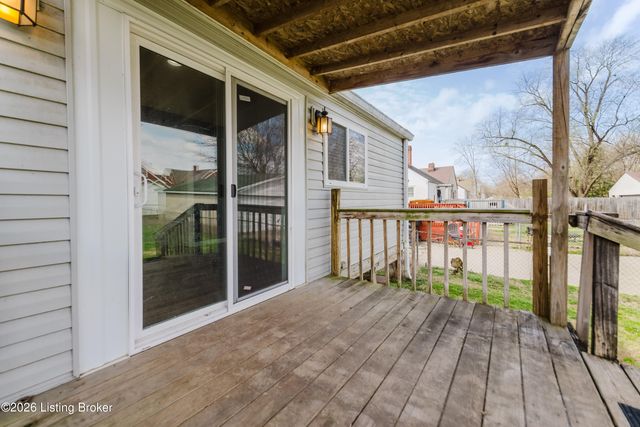 519 Compton St, Louisville, KY 40208