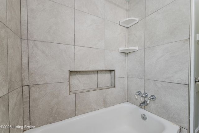 519 Compton St, Louisville, KY 40208