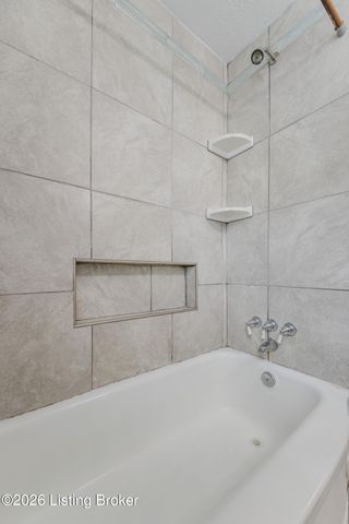 519 Compton St, Louisville, KY 40208