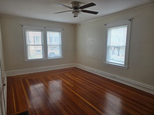 11 Ropes St 1, Salem, MA 01970