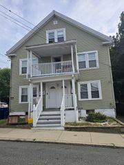 11 Ropes St 1, Salem, MA 01970