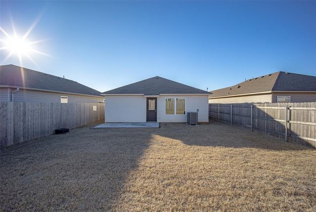 11720 Annette Drive, Yukon, OK 73099