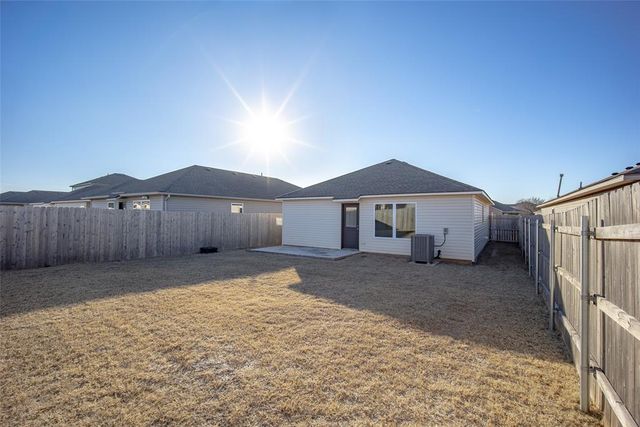 11720 Annette Drive, Yukon, OK 73099