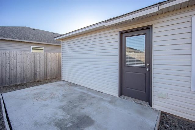 11720 Annette Drive, Yukon, OK 73099