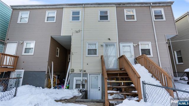 270 Ogden Street, Orange, NJ 07050