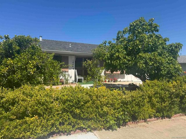 16846 Dominican, San Diego, CA 92128