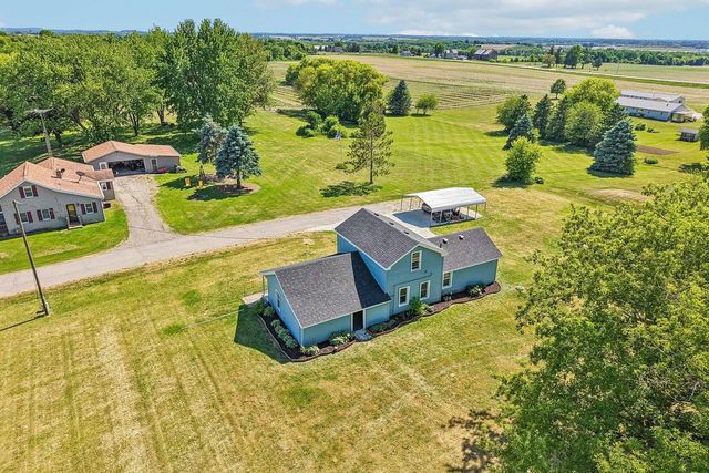 N6275 E Neda ROAD, Iron Ridge, WI 53035
