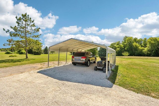 N6275 E Neda ROAD, Iron Ridge, WI 53035
