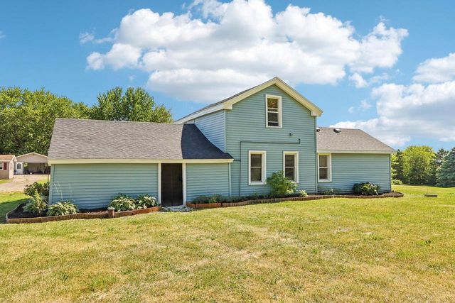 N6275 E Neda ROAD, Iron Ridge, WI 53035