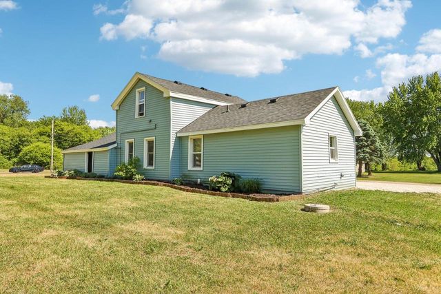 N6275 E Neda ROAD, Iron Ridge, WI 53035