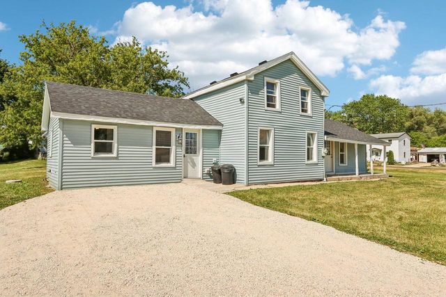 N6275 E Neda ROAD, Iron Ridge, WI 53035