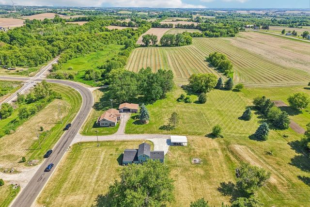 N6275 E Neda ROAD, Iron Ridge, WI 53035
