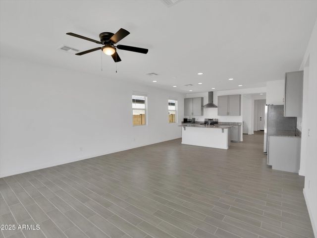 1707 W HOPI Drive, Coolidge, AZ 85128