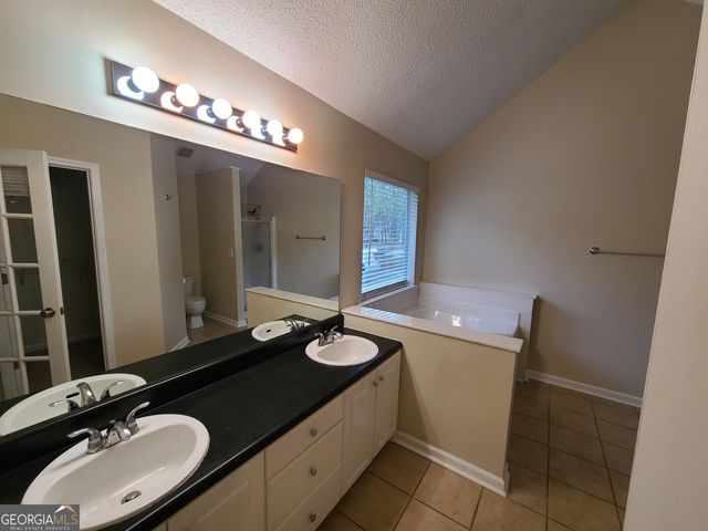 206 Bradford Station Drive, Sharpsburg, GA 30277