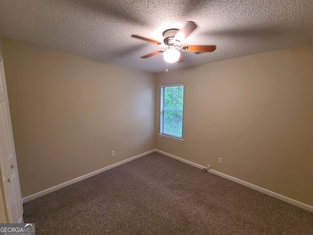 206 Bradford Station Drive, Sharpsburg, GA 30277