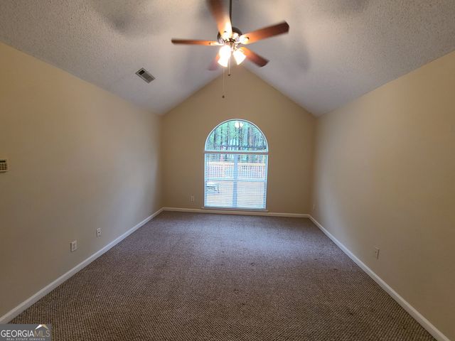 206 Bradford Station Drive, Sharpsburg, GA 30277