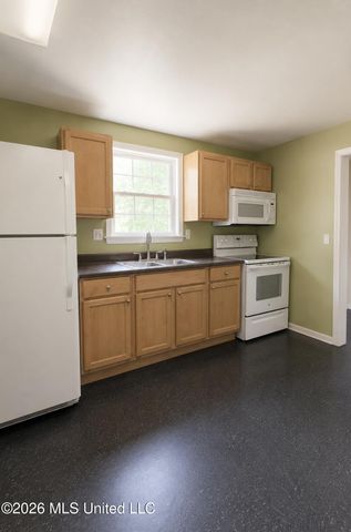 202 Pine Street, Waveland, MS 39576