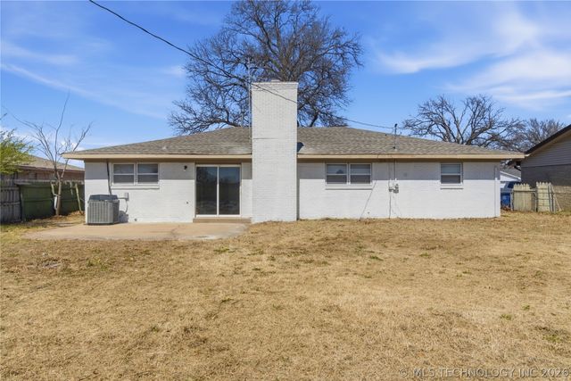 11338 E 7th Street, Tulsa, OK 74128