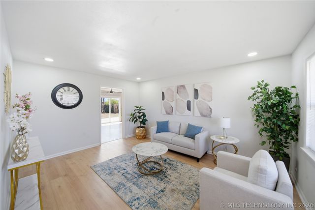 11338 E 7th Street, Tulsa, OK 74128