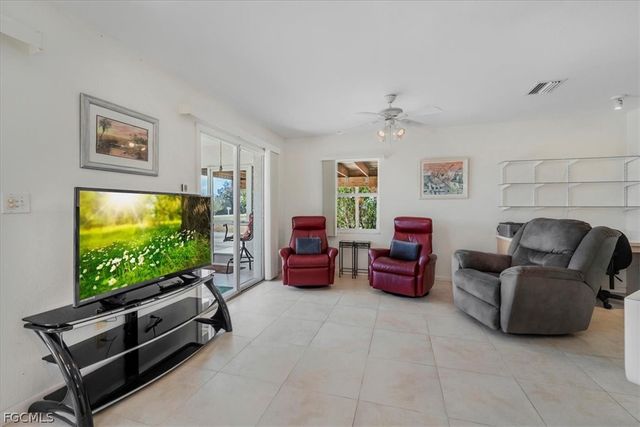 1079 Lock LN, Moore Haven, FL 33471