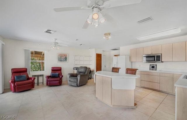 1079 Lock LN, Moore Haven, FL 33471