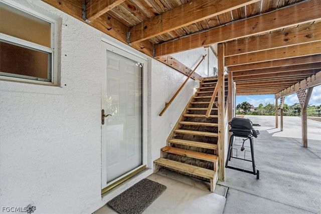 1079 Lock LN, Moore Haven, FL 33471