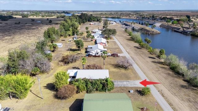 1079 Lock LN, Moore Haven, FL 33471