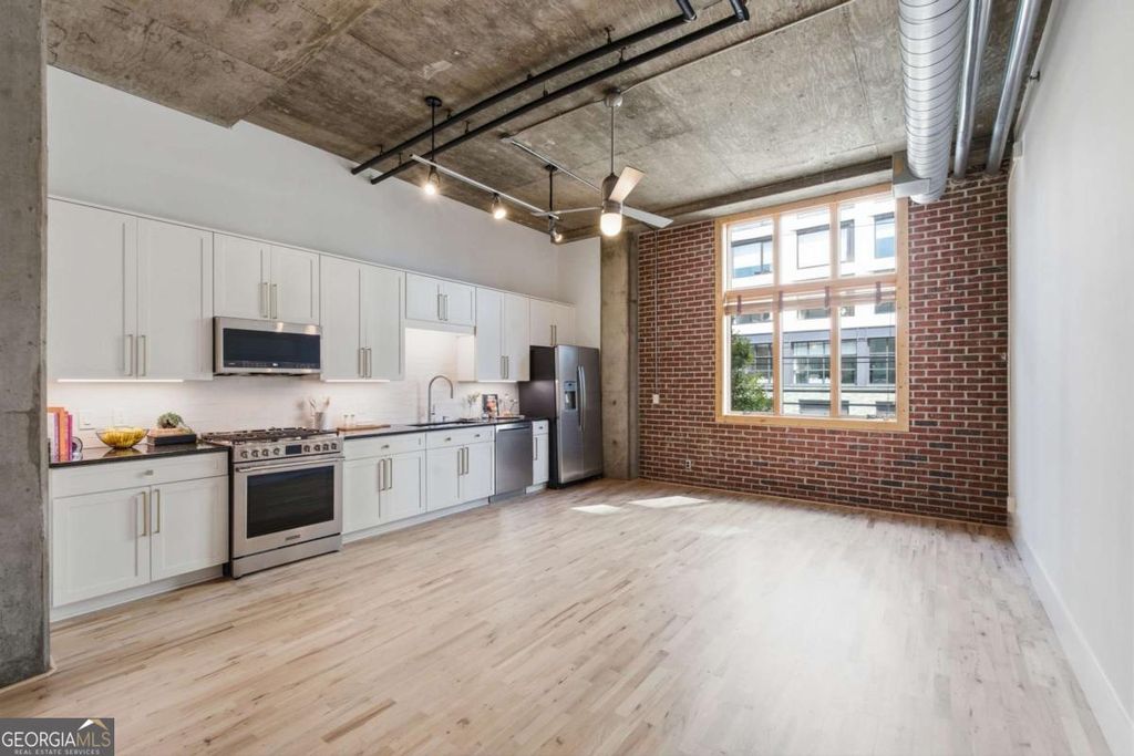 660 Glen Iris Drive NE 208, Atlanta, GA 30308