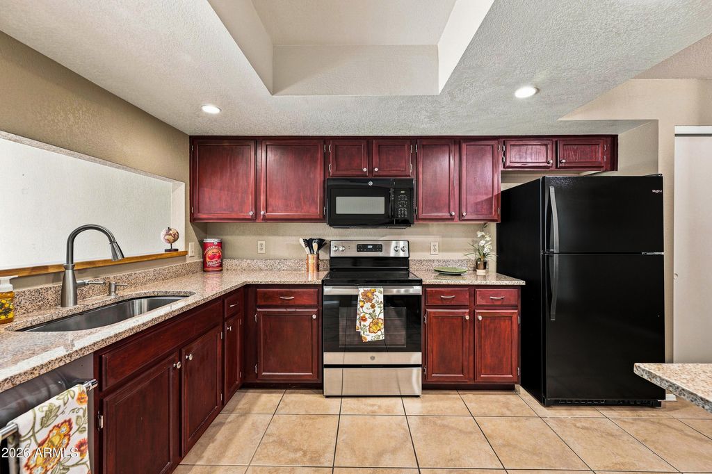 4207 E JOJOBA Road, Phoenix, AZ 85044 — photo 2