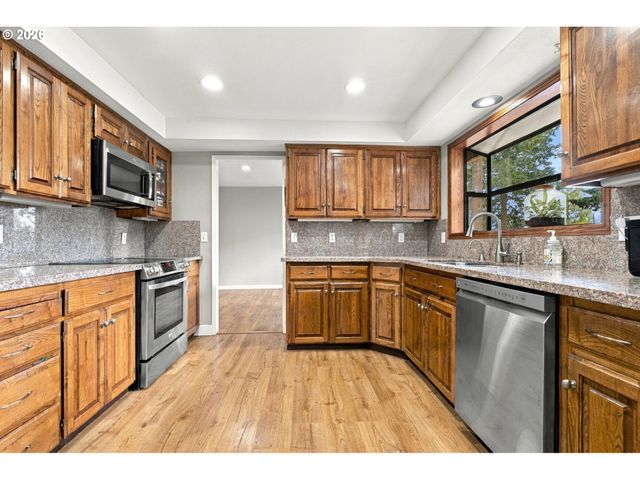 1335 Nw 128TH Ave, Portland, OR 97229