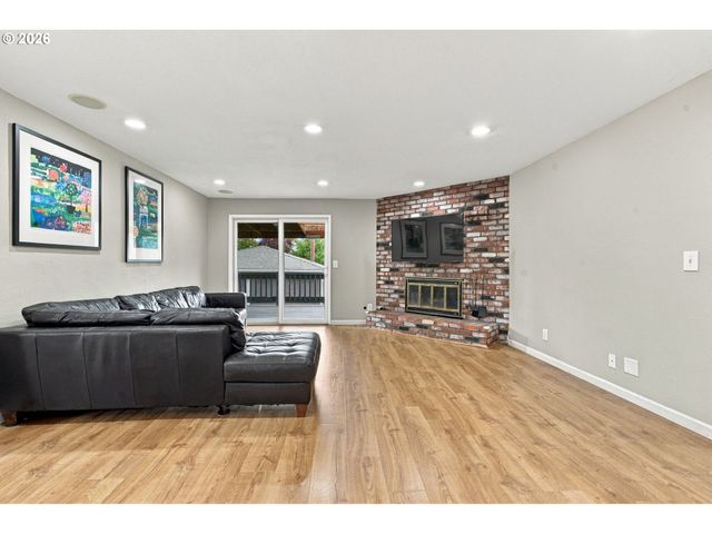 1335 Nw 128TH Ave, Portland, OR 97229