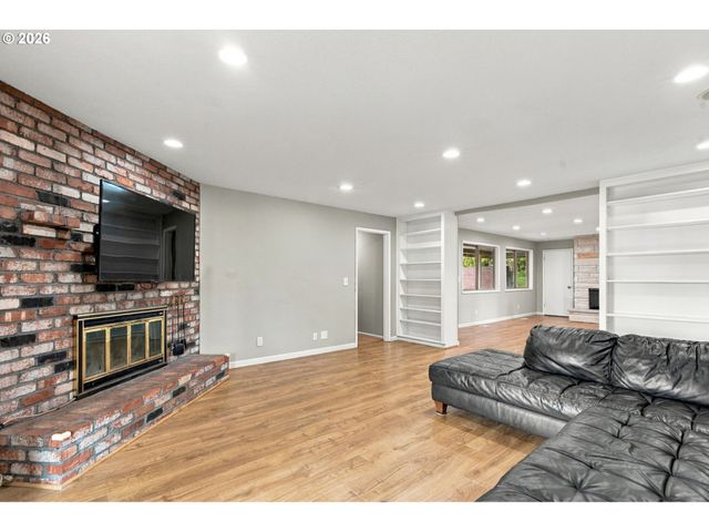 1335 Nw 128TH Ave, Portland, OR 97229